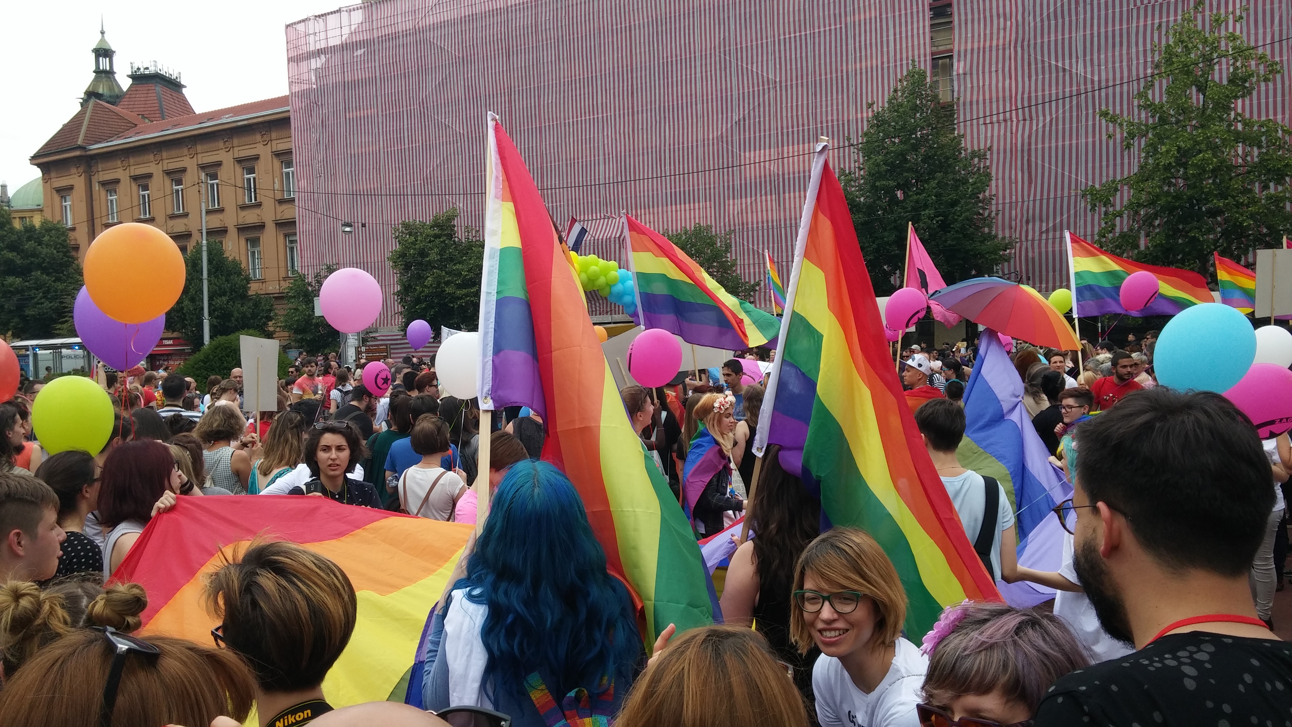 Samo pet zemalja daje LGBT osobama jednaka ustavna prava