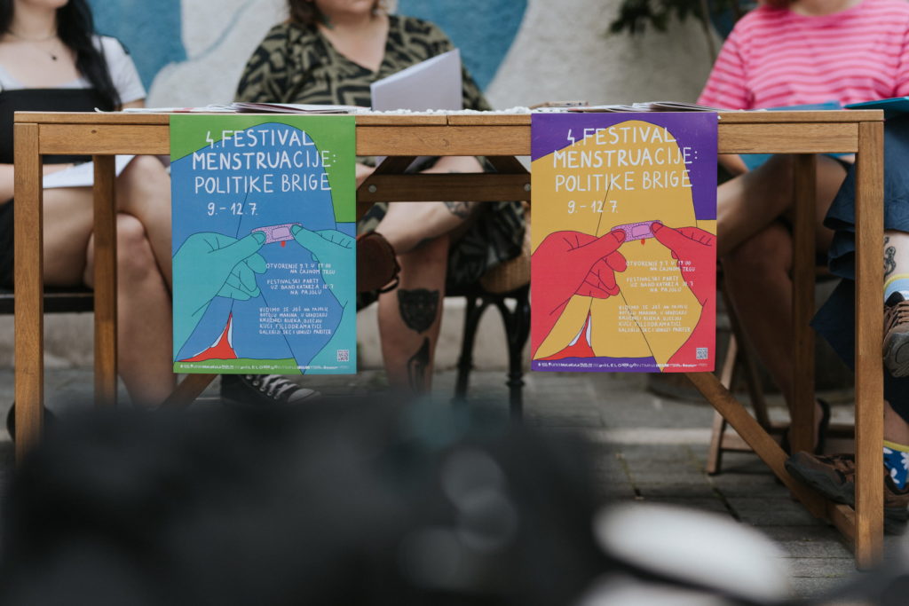 Dva plakata festivala menstruacije