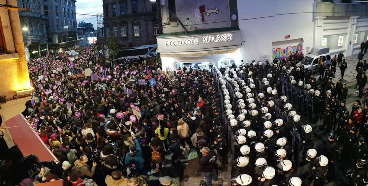 Istanbulska policija nasilno ugušila marš protiv nasilja nad ženama