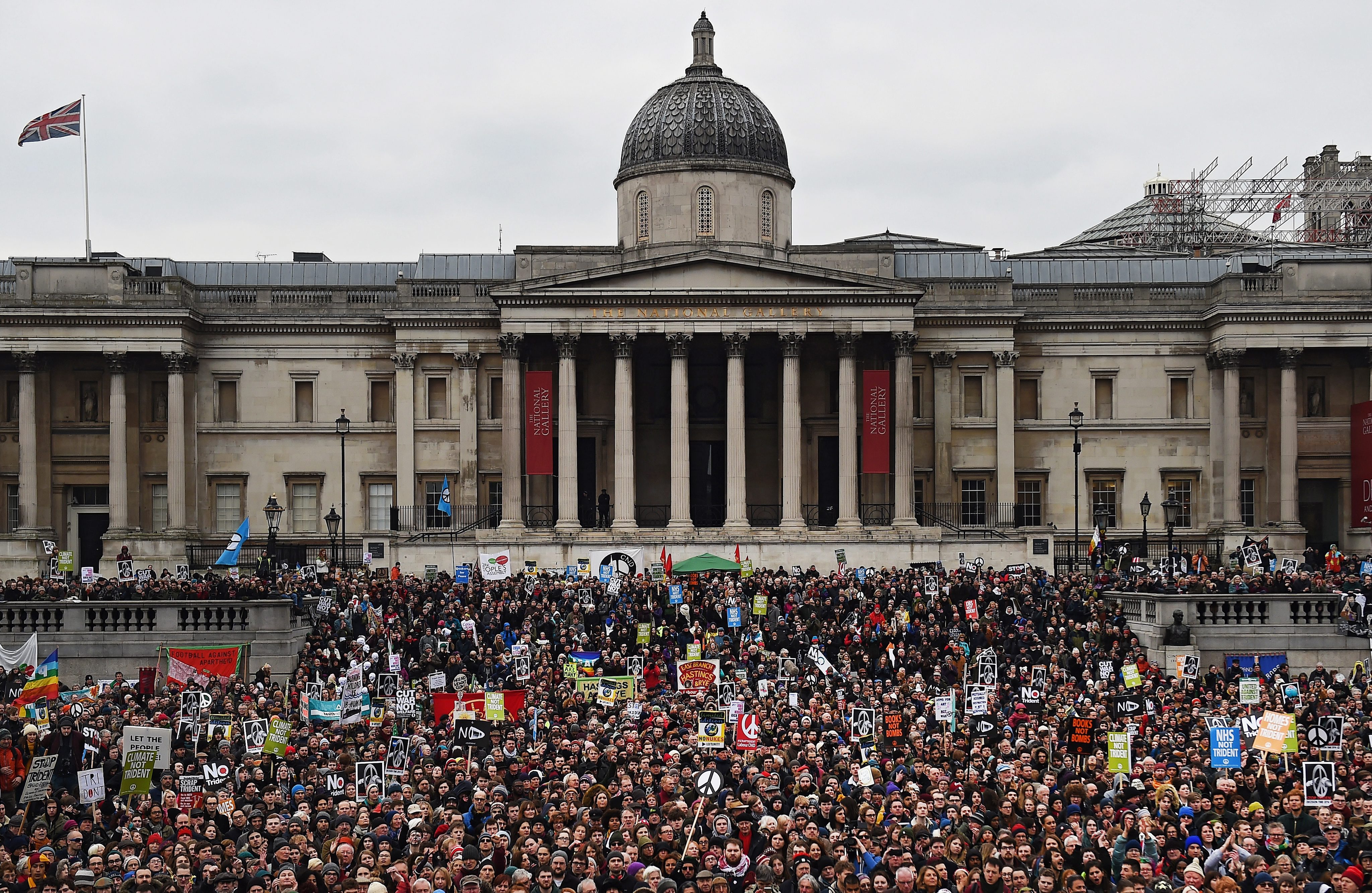 Deseci tisuća u Londonu na prosvjedu protiv nuklearnog naoružanja