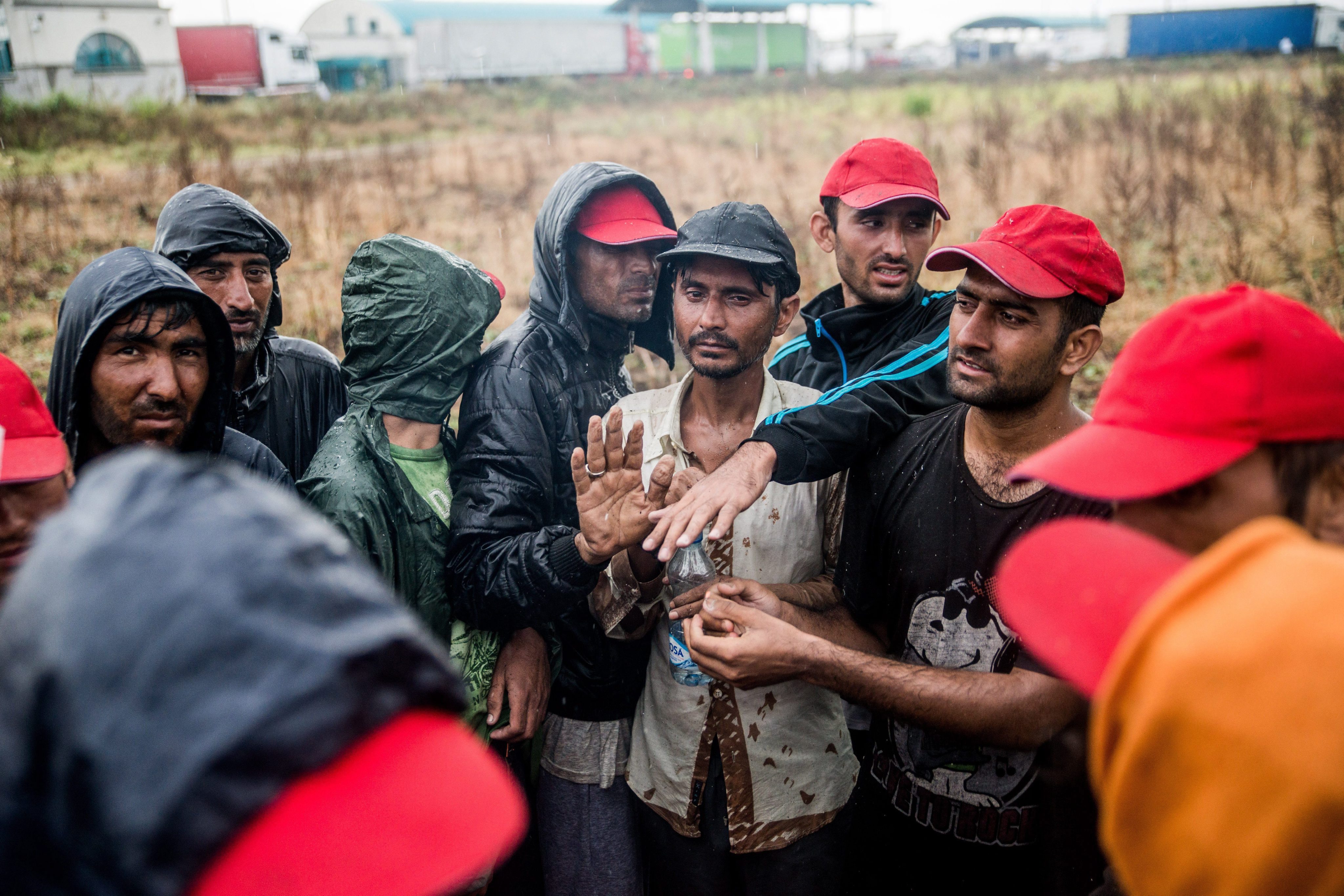 ‘Mađarska je na korak da otvori vatru na izbjeglice’