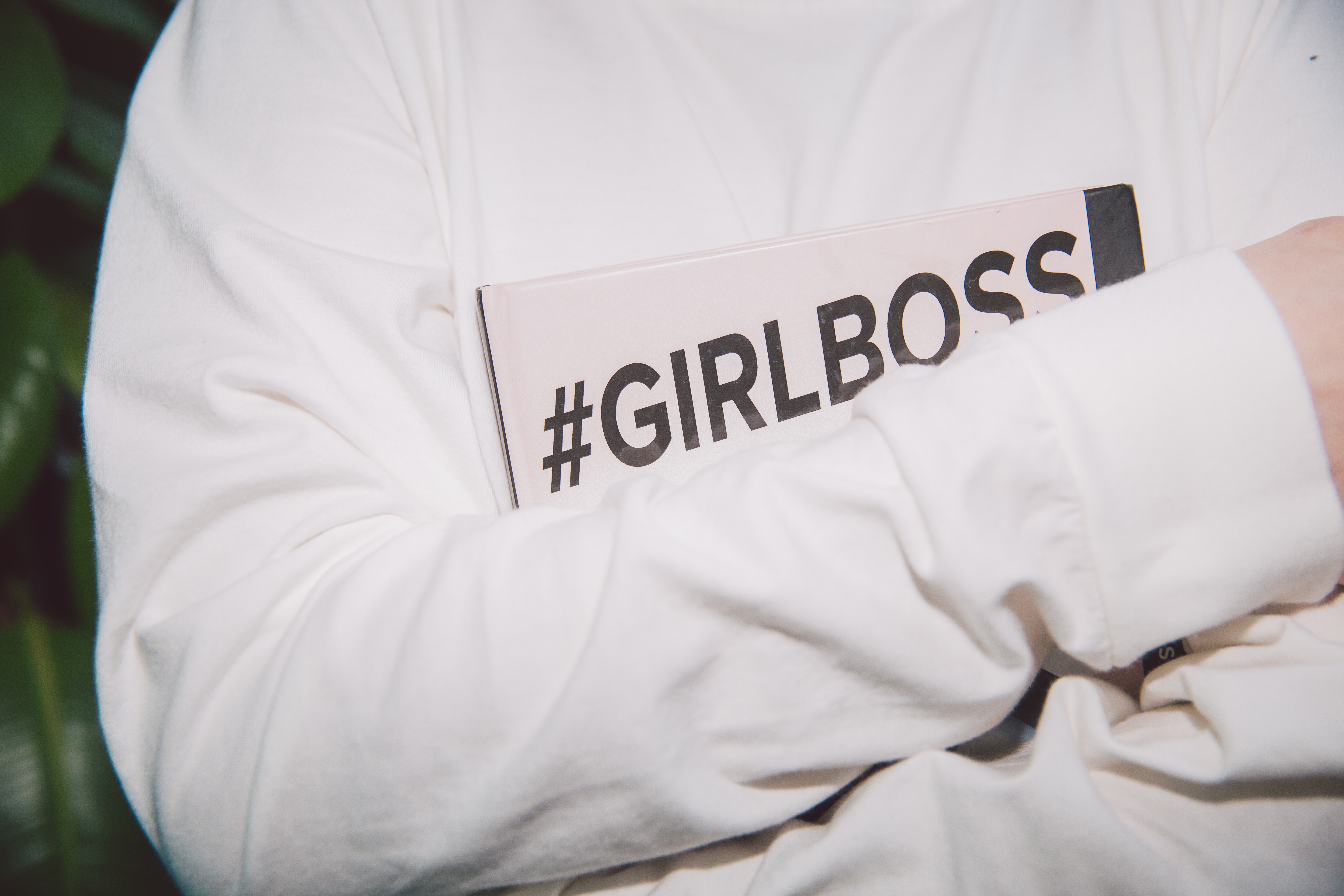 Grozna poslovna prilika i štetnost #girlboss poruka u rukama MLM organizacija