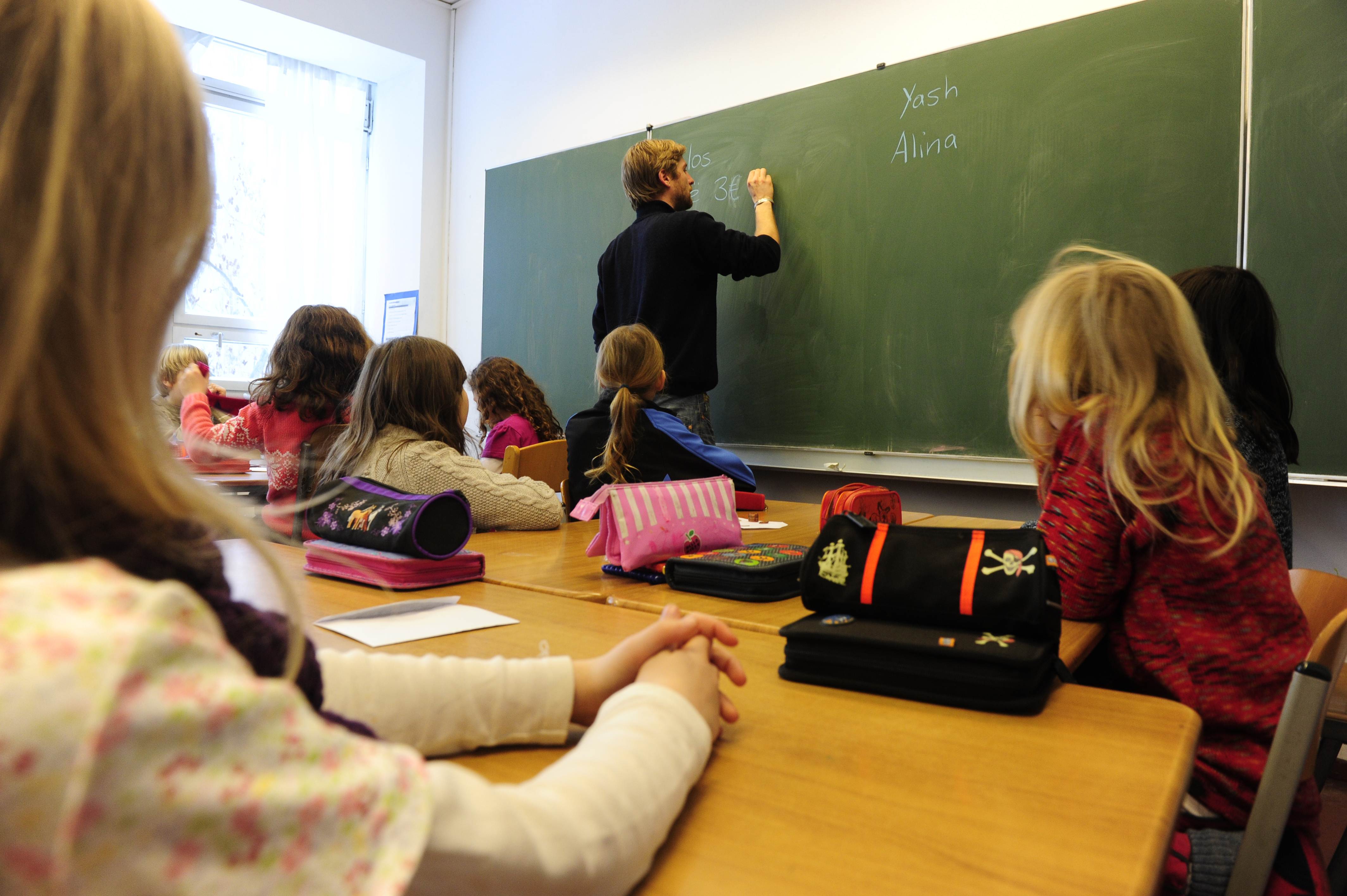 Slovenske profesorice i profesori žele LGBT teme u školama… Za razliku od Hrvata i Hrvatica
