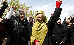 Afganistanke prosvjedovale protiv zakona koji legalizira silovanje u braku