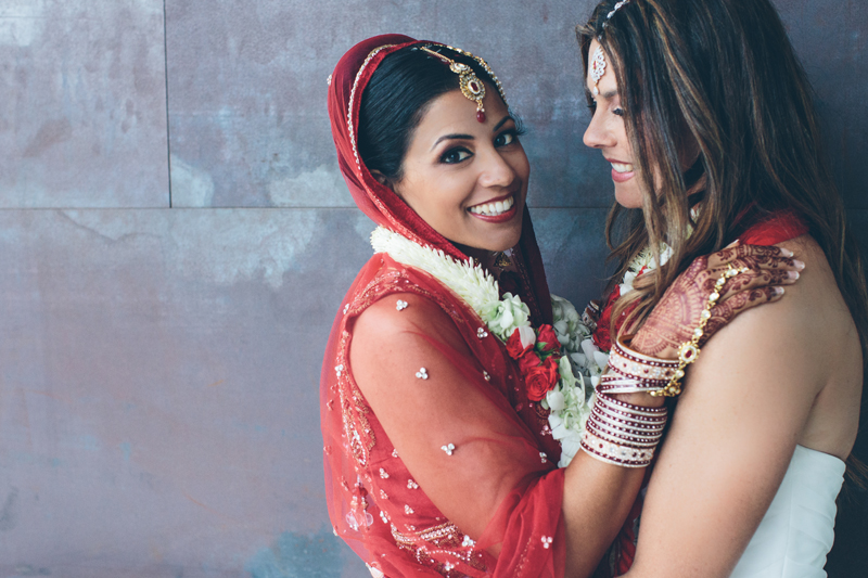 Fotograf Steph Grant dijeli fotografije s prekrasnog indijskog lezbijskog vjenčanja
