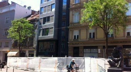 Ispred Slastičarnice Zagreb u Masarykovoj mora se ponovno zasaditi stablo