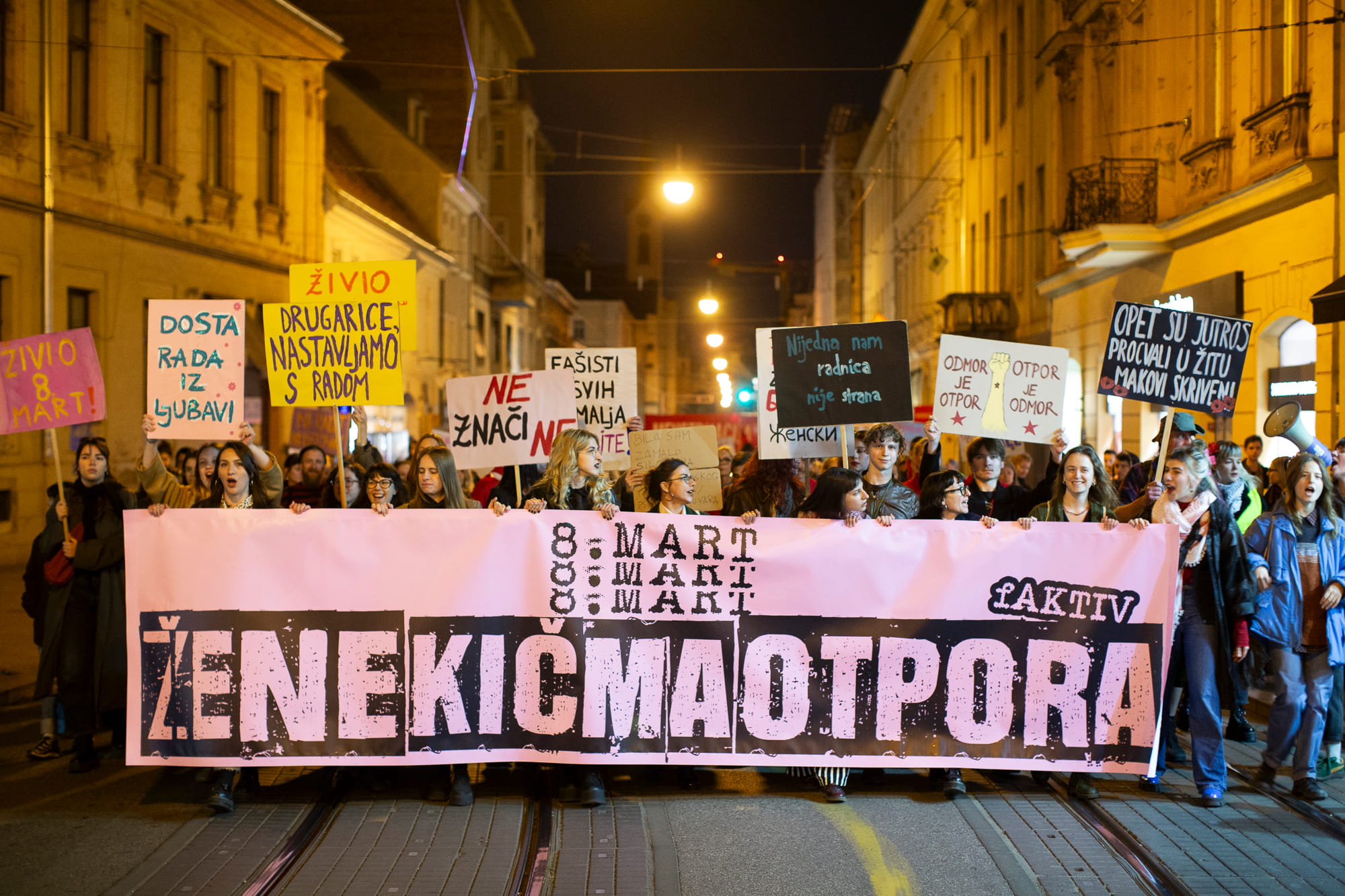 Tisuće na ulicama za 8. mart: Žene su kičma i otpora i društva!