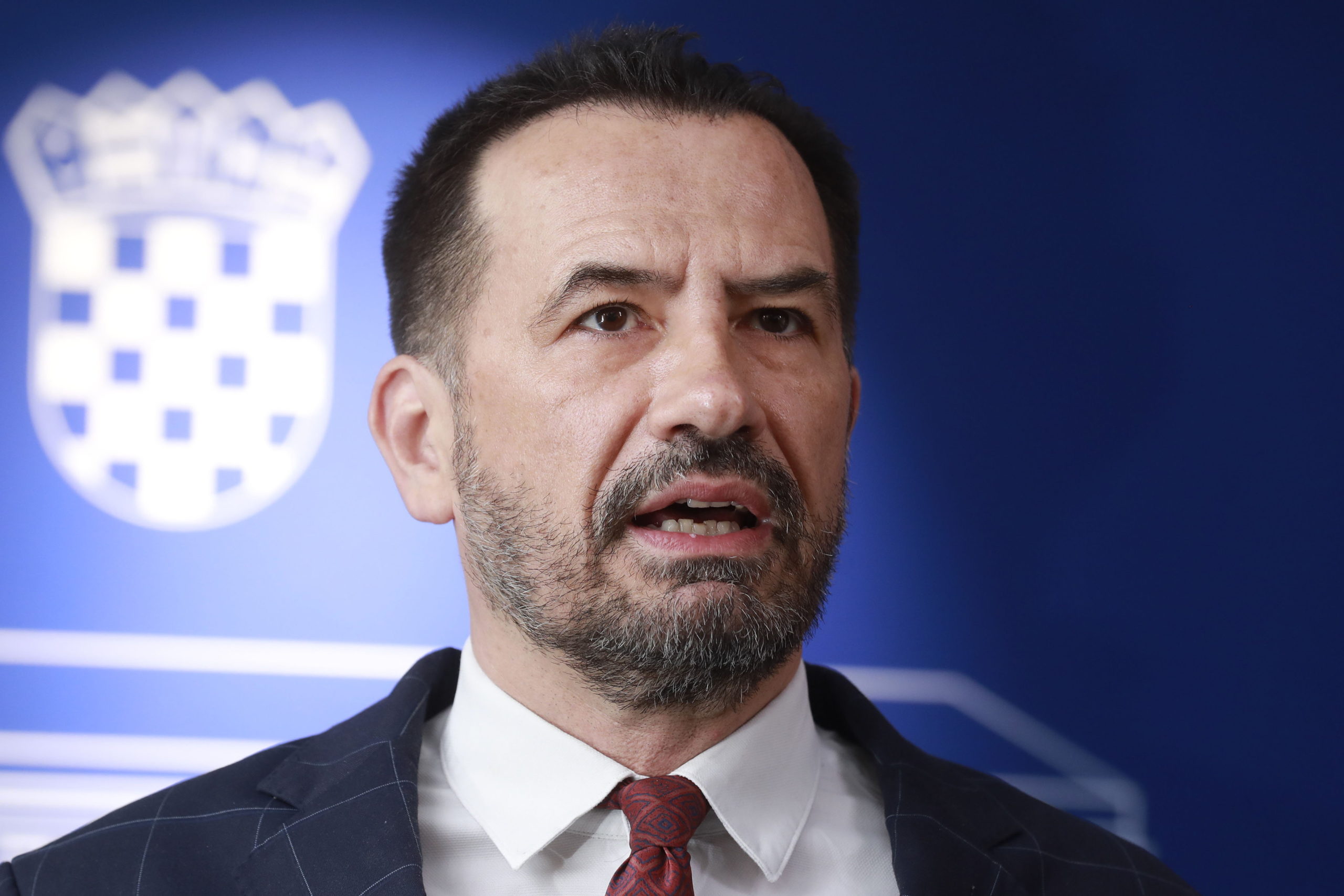 Igor Peternel na press konferenciji u Saboru