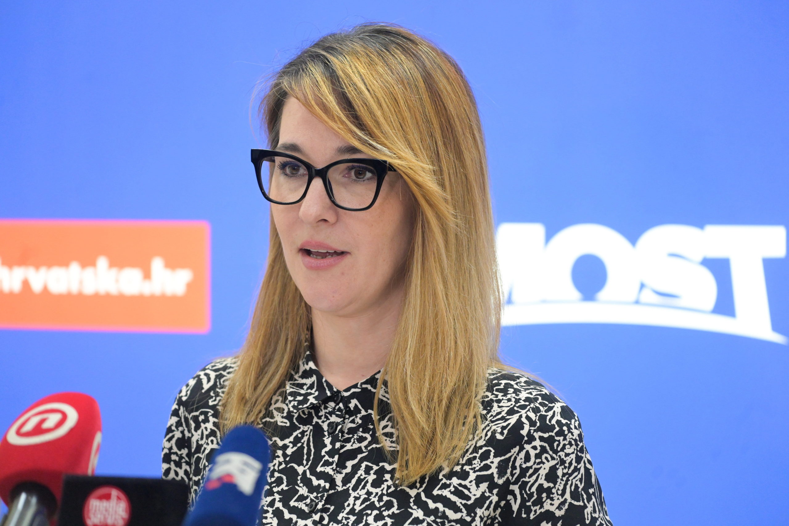Petra Mandić na press konferenciji